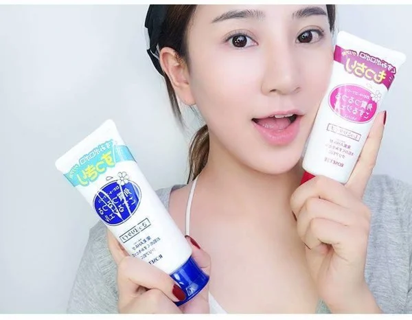 Gel tẩy da chết Rosette Peeling 120g của Nhật Bản
