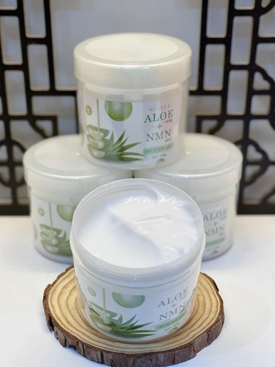 Kem dưỡng da lô hội Nomea Aloe & NMN Nhật Bản 280g