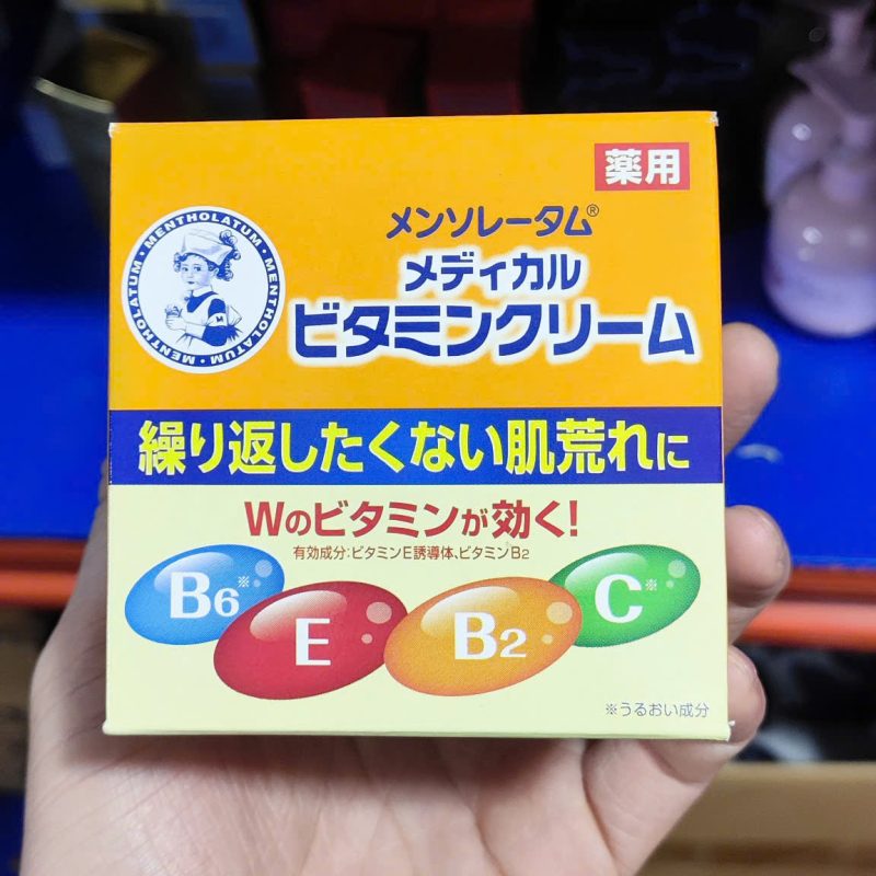 Kem hỗ trợ cải thiện nứt nẻ tay - chân Rohto Mentholatum Medical Cream