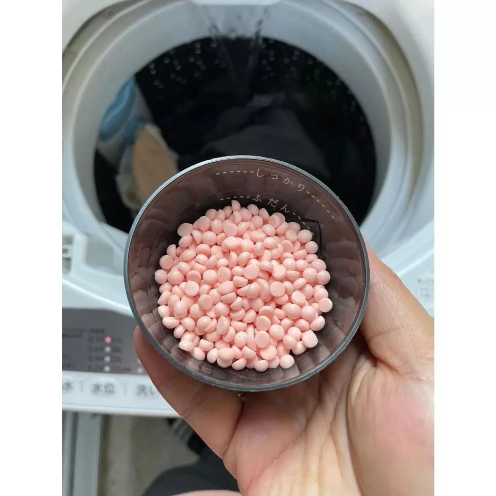 Viên Xả Vải Hương Nước Hoa Lenor Eau De Luxe Relax Nhật Bản (520g)